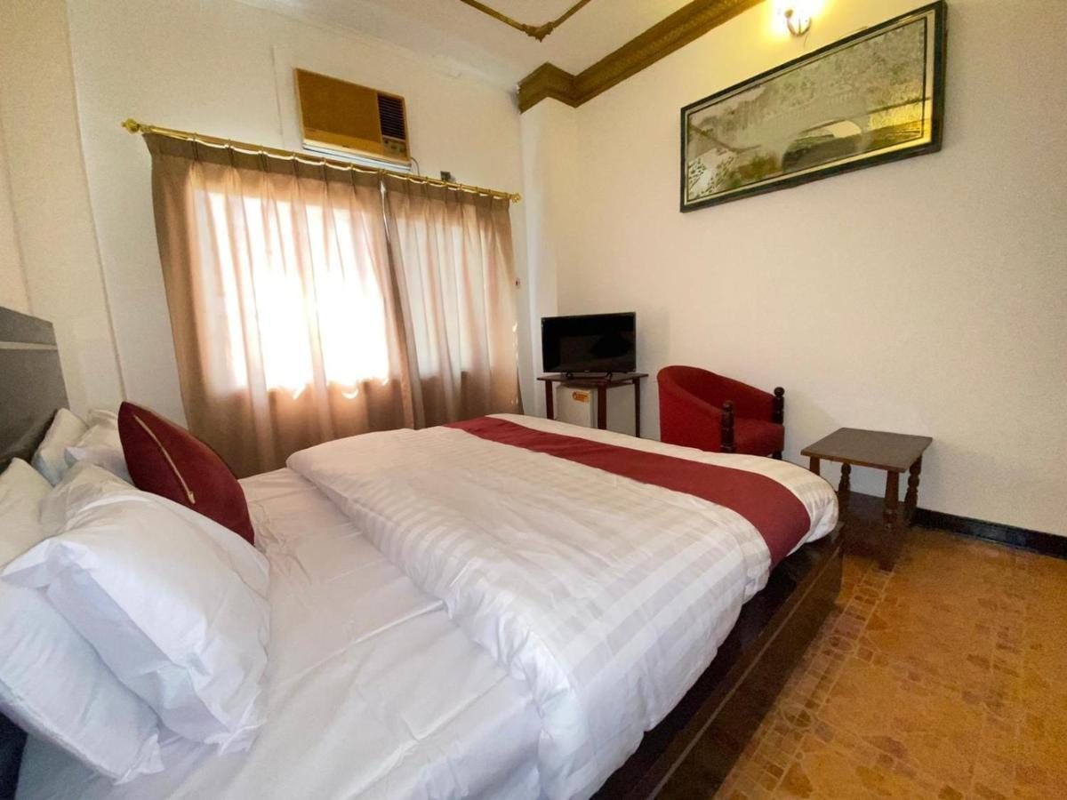 Bab Al Bahrain Hotel Манама Экстерьер фото